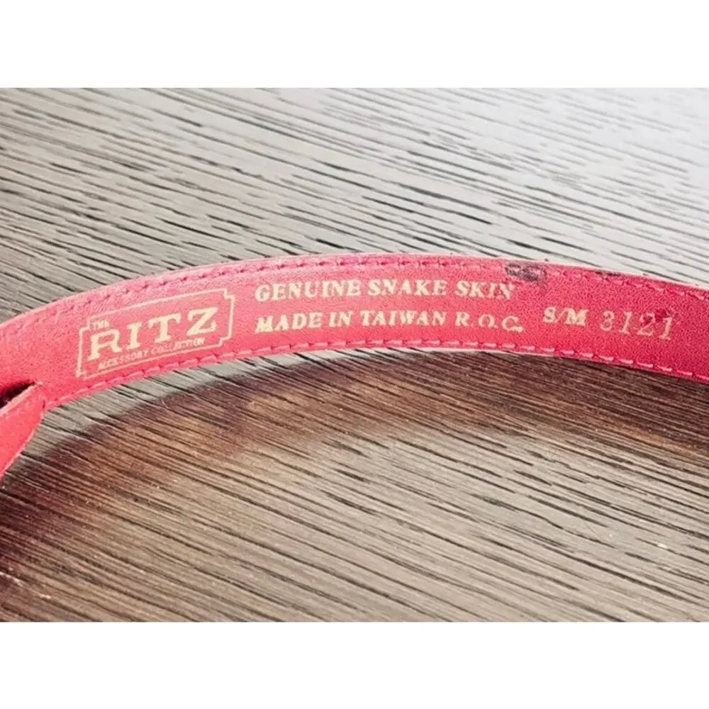 Vintage The Ritz Genuine Snakeskin Burgundy Belt Size 30